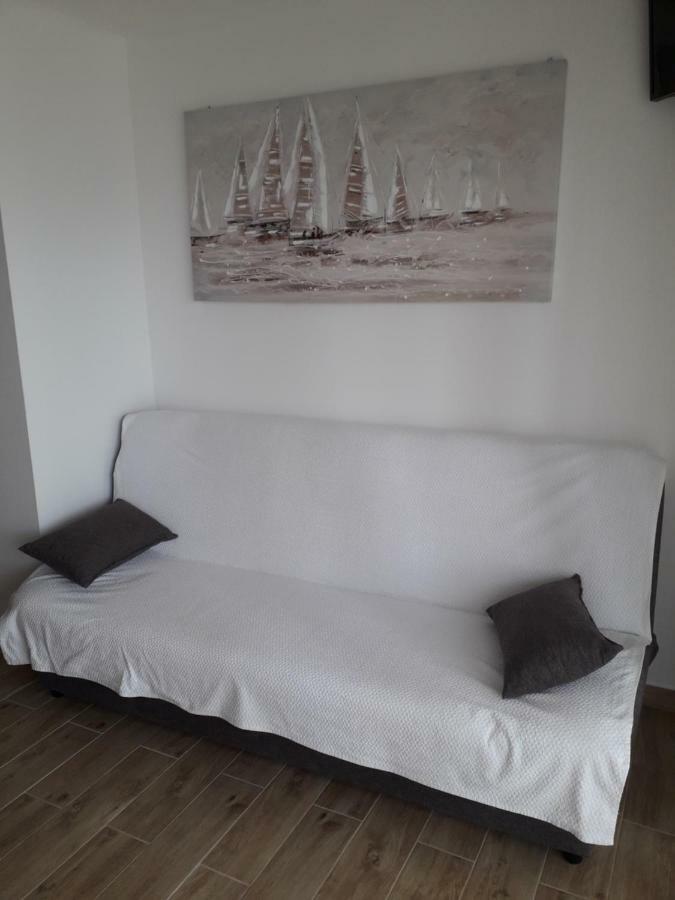Apartmani Matko Betina  Esterno foto